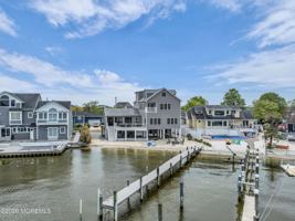 featured image of 3306 Windsor Ave