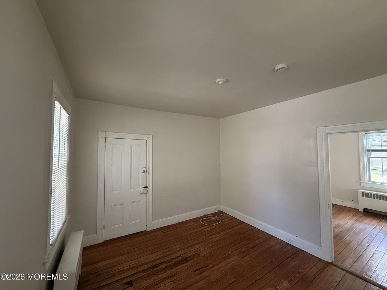 228 Spring St - Photo 4 of 10