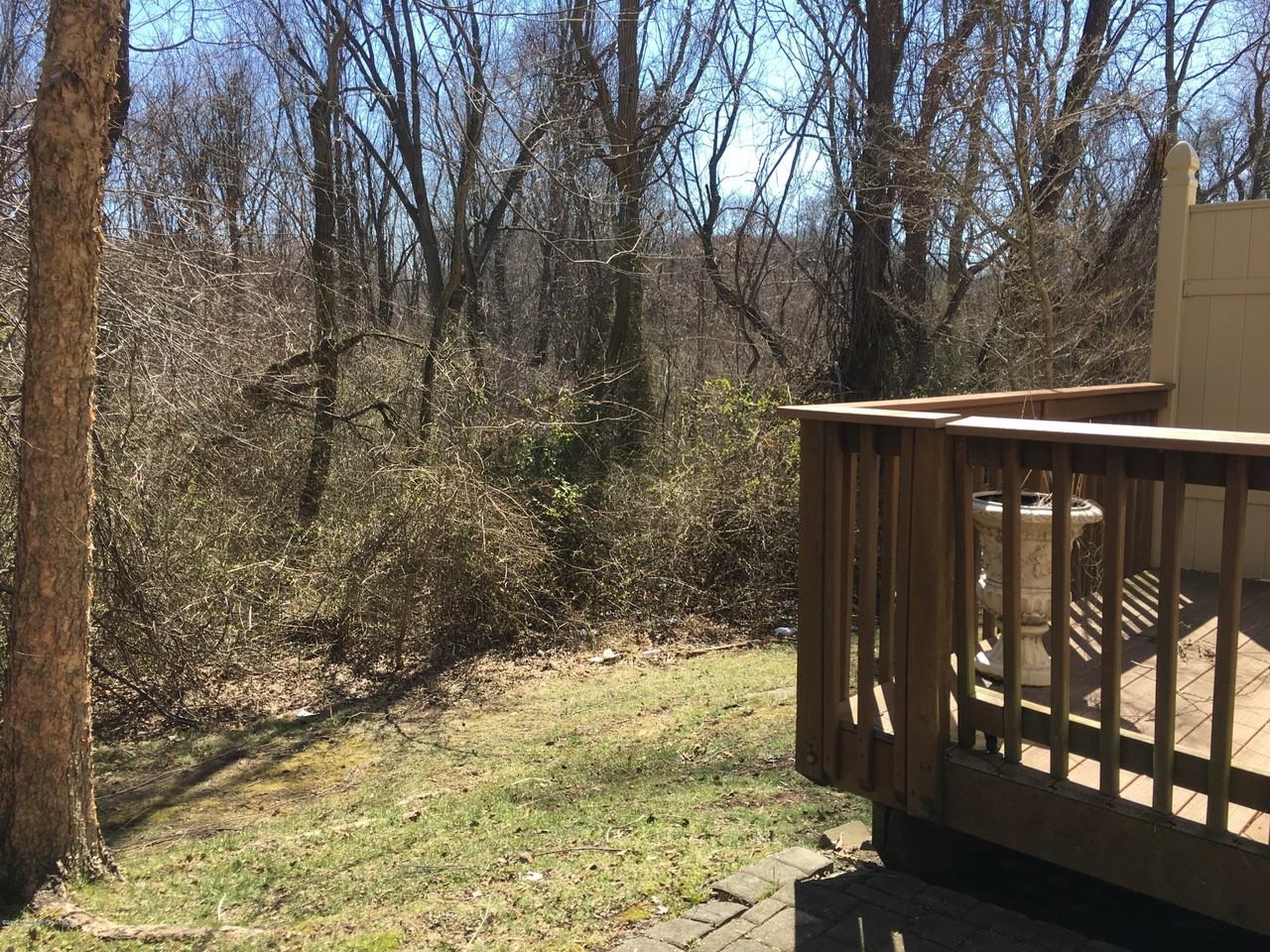 44 Poplar Ln - Photo 6 of 34