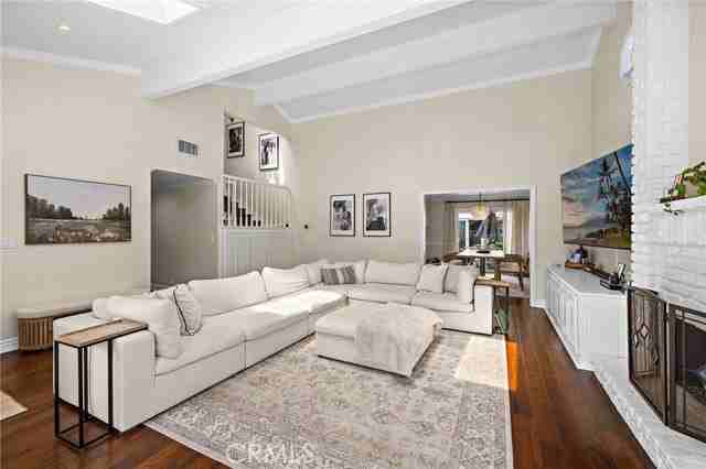 492 Magnolia St - Photo 6 of 8