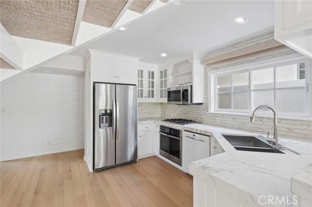 421 Fernleaf Ave - Photo 6 of 8