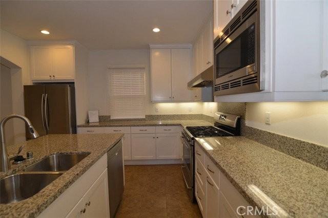 94 Strawberry Grv - Photo 2 of 7