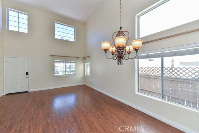 48 Deerborn Dr - Photo 2 of 8