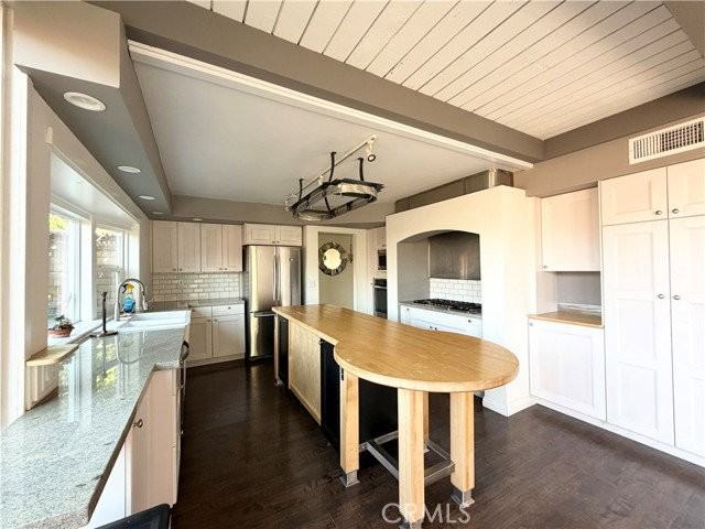 4891 Tamarack Way - Photo 3 of 8
