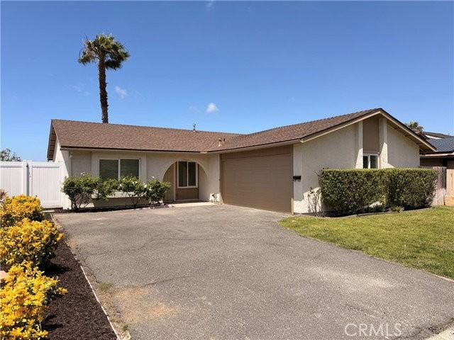 415 Calle Neblina - Photo 2 of 8
