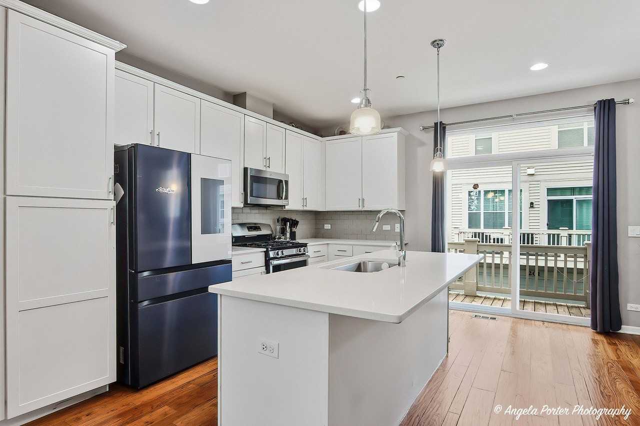 101 Lexington Ln - Photo 6 of 20