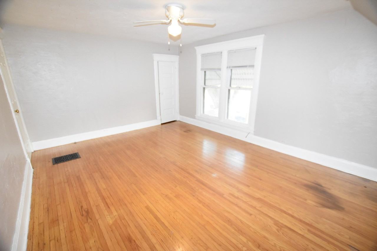 338 Marion Ave #2 - Photo 5 of 21
