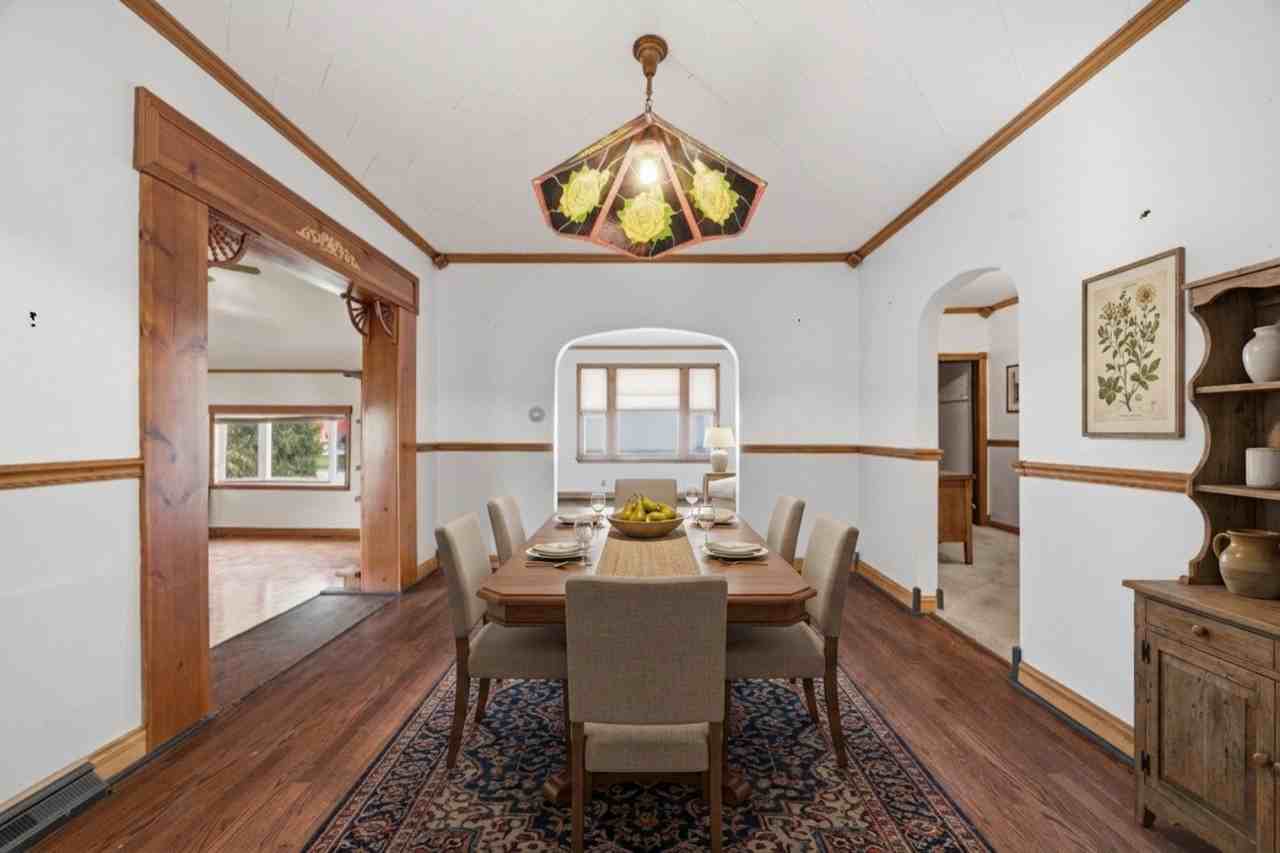 2261 136th St - Photo 5 of 42