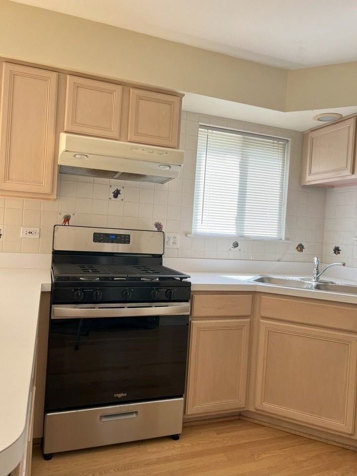 2308 Sedgwick Ct - Photo 6 of 22