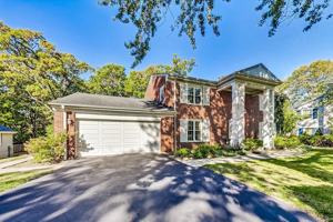 featured image of 1040 Forest Hill Rd