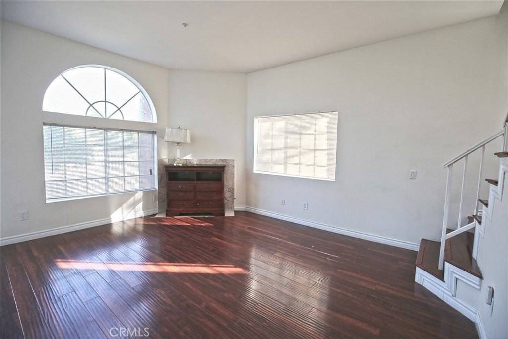 3901 Velma Ave - Photo 4 of 17