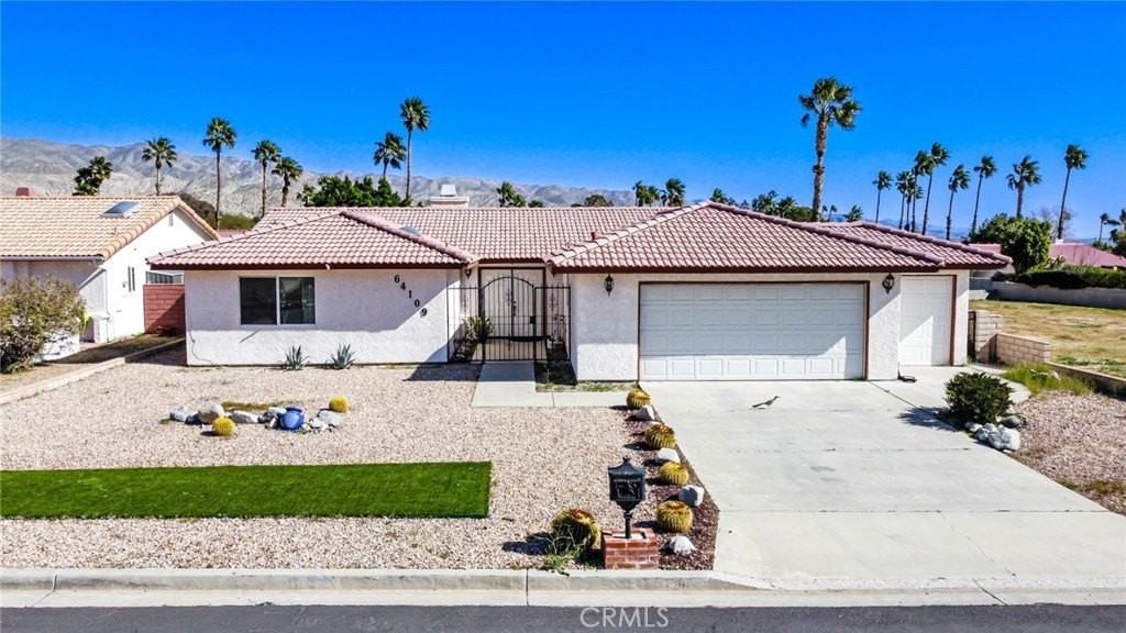 64109 Doral Dr - Photo 4 of 25