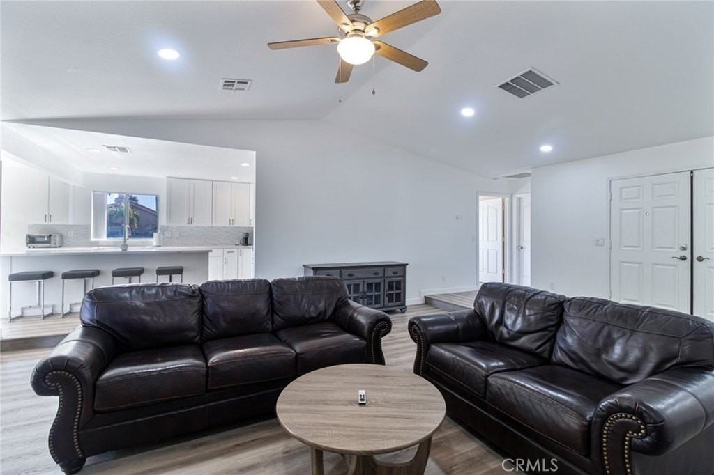 64109 Doral Dr - Photo 7 of 25