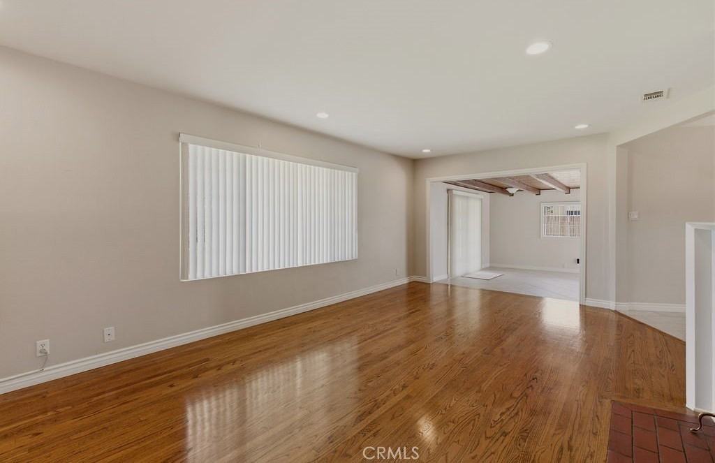 1113 W Ituni St - Photo 4 of 24