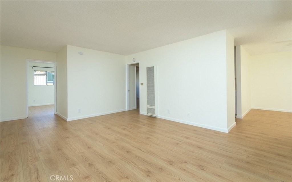 241 N Kenwood St #2 - Photo 3 of 12
