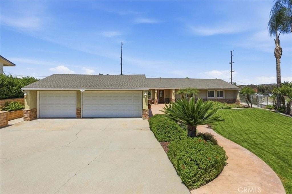 16540 Wagon Wheel Dr - Photo 3 of 50