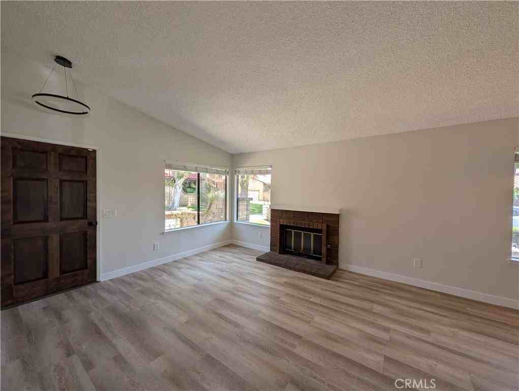 9764 Louise Way - Photo 7 of 31