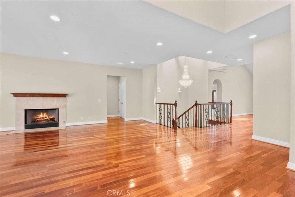 540 W 25th St - Photo 3 of 50