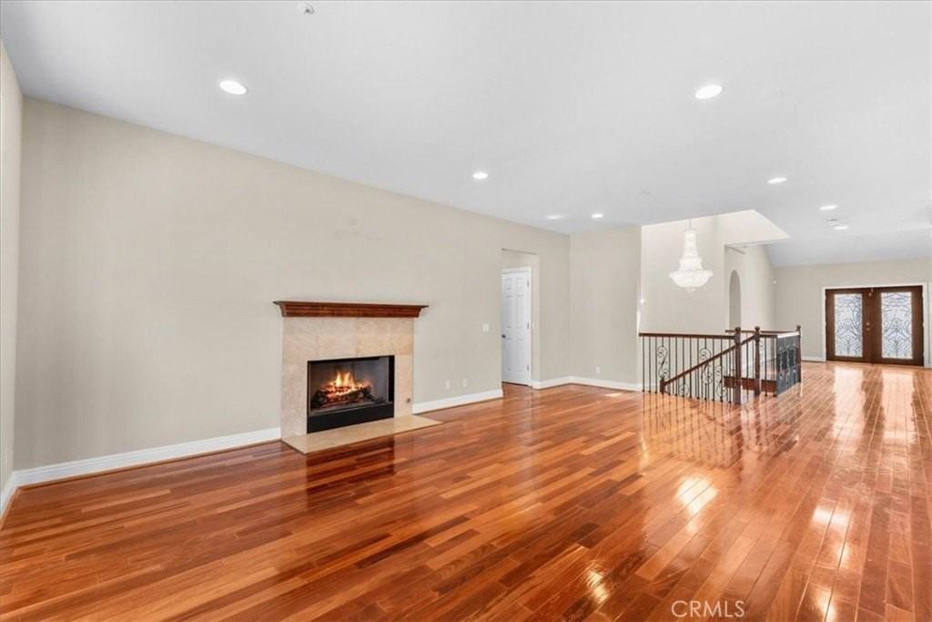 540 W 25th St - Photo 6 of 50