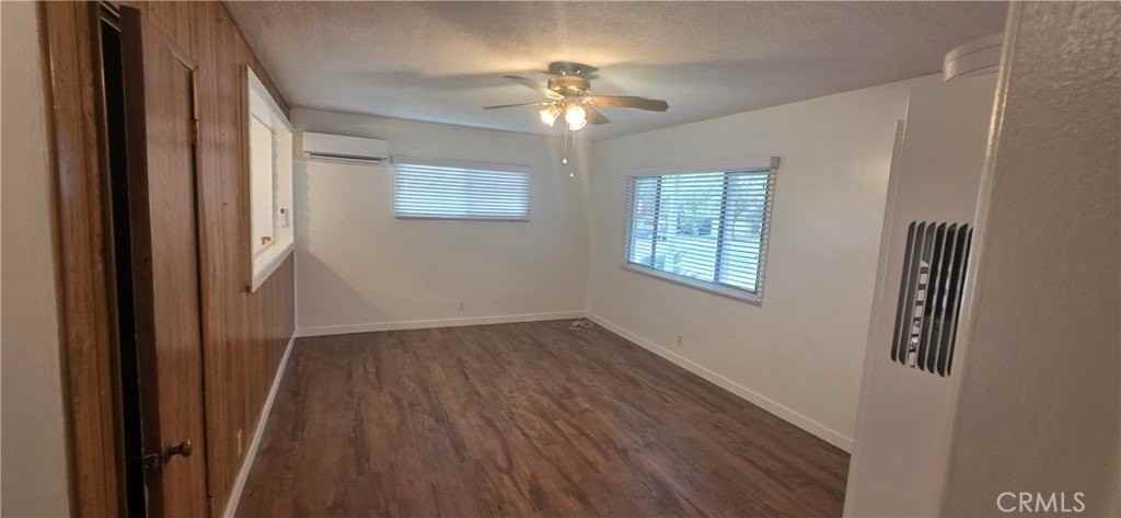 7815 Mango Ave - Photo 4 of 14