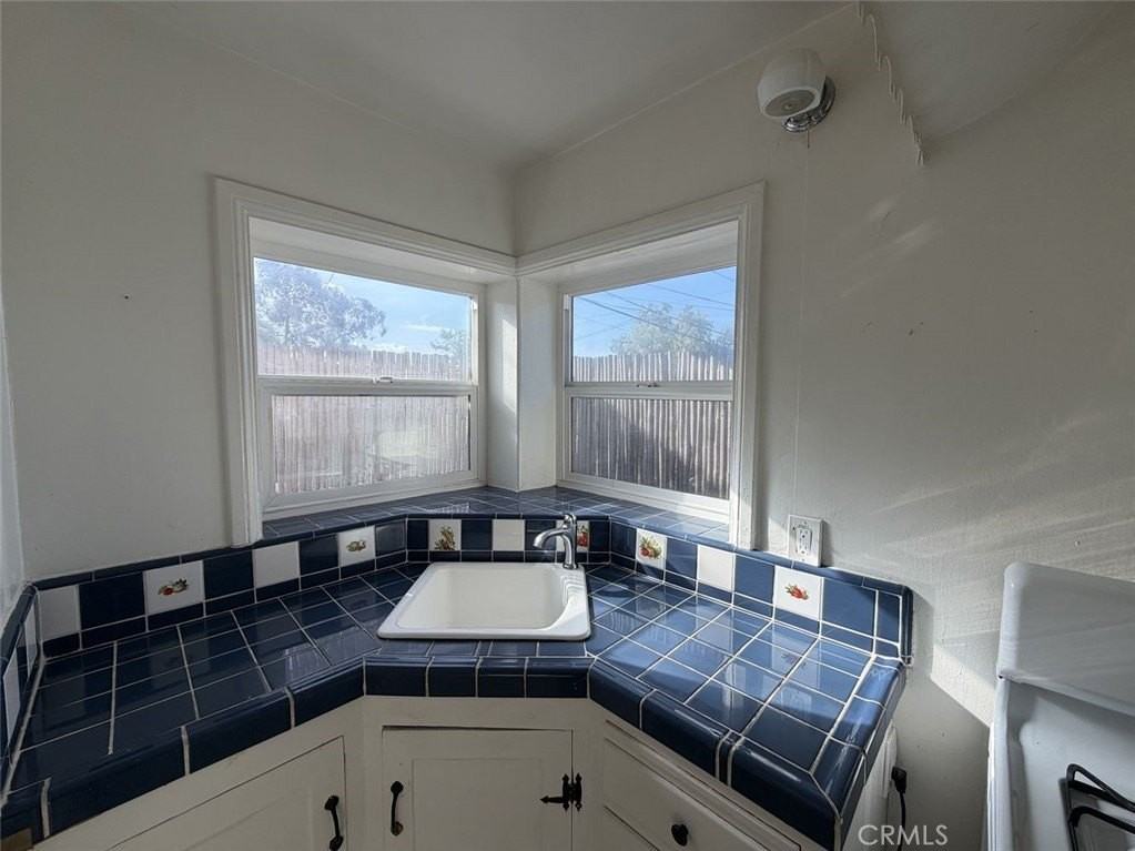 417 Poplar St #BC - Photo 4 of 10