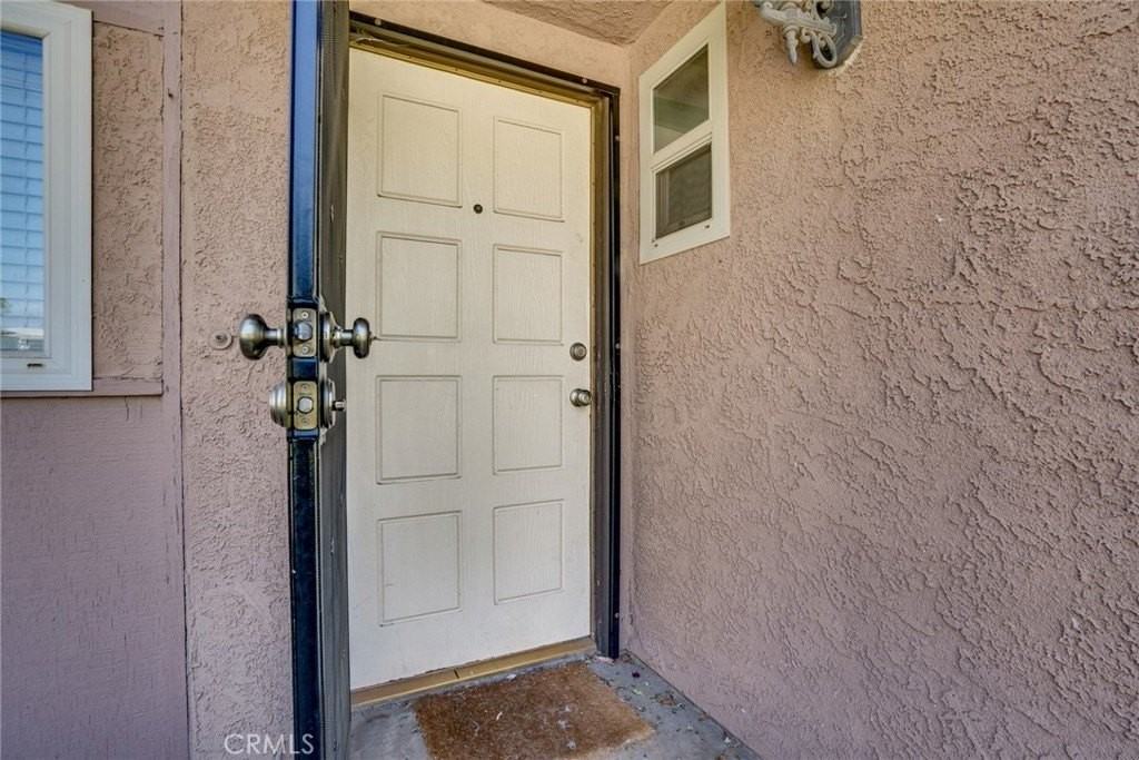 161 N Center Pl - Photo 2 of 36