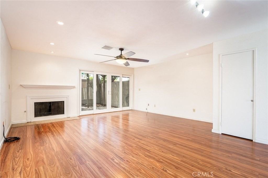 161 N Center Pl - Photo 5 of 36