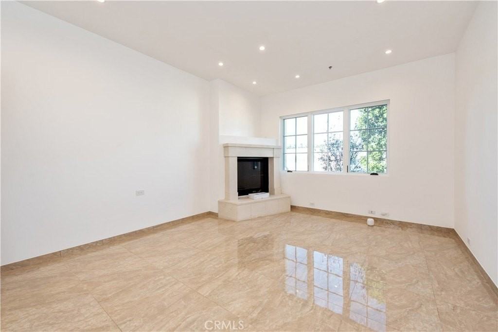 1578 Jade St - Photo 6 of 50