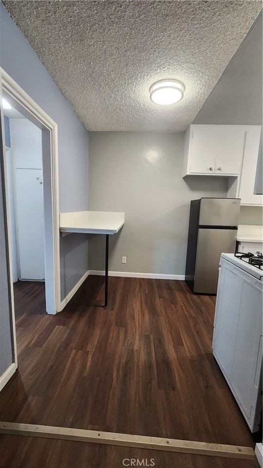 3722 Van Buren Blvd #F - Photo 4 of 11