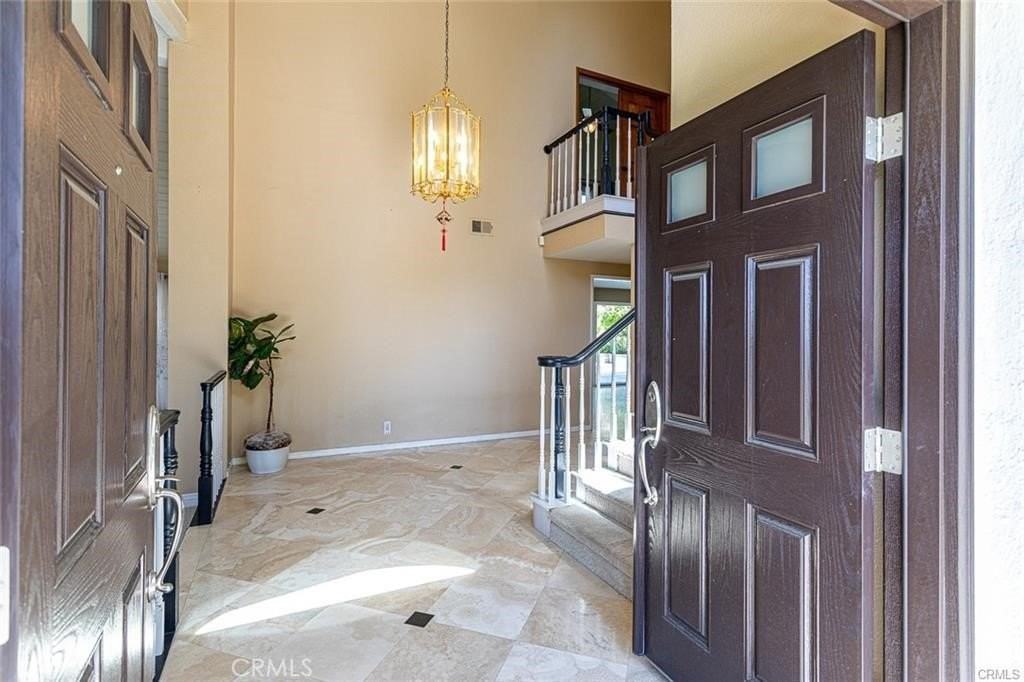 2845 E Feather Hill Dr - Photo 6 of 35