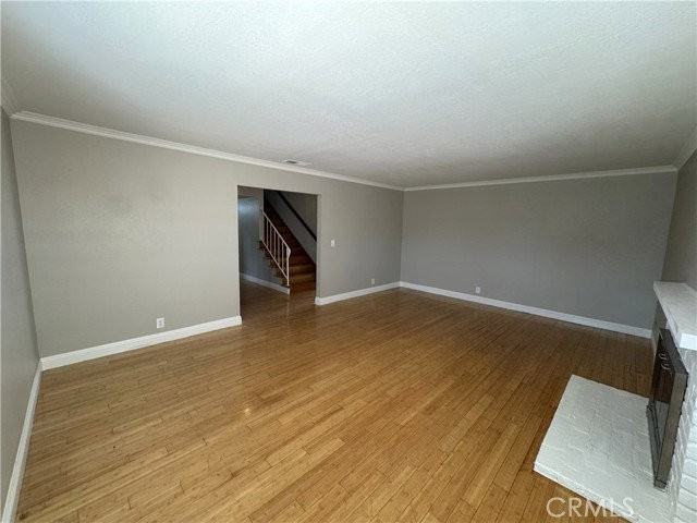 4037 S Ellesford Ave - Photo 6 of 8