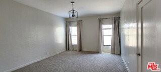 224 N Jackson St #226 - Photo 5 of 8