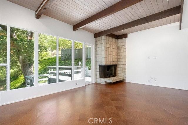 3946 Alta Mesa Dr - Photo 3 of 8