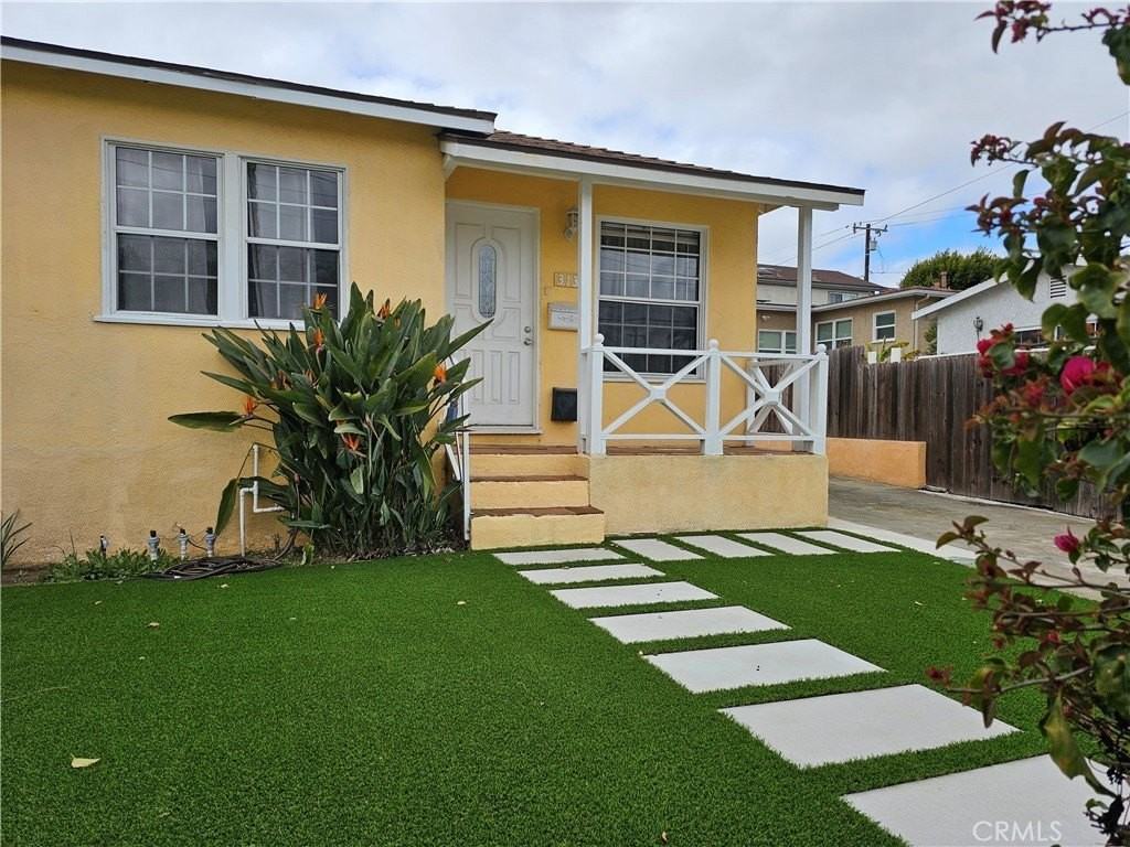 313 S Aviation Blvd - Photo 2 of 28
