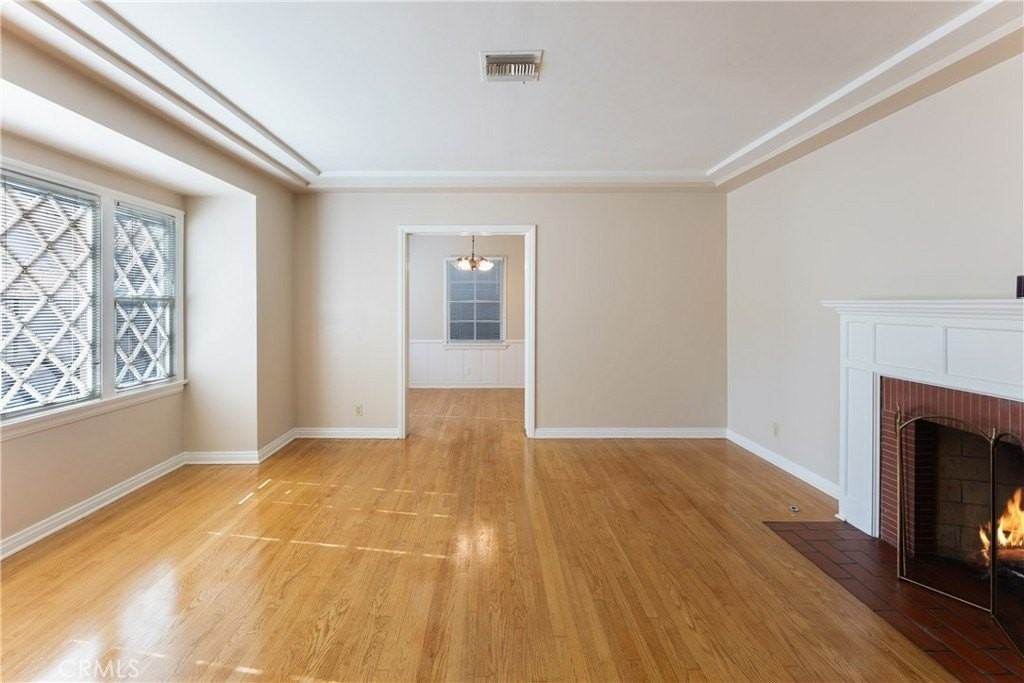 15207 Greenleaf 15203 - Photo 6 of 31