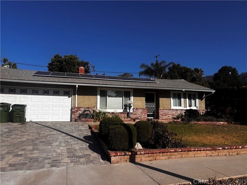 12707 Lazard St - Photo 2 of 14