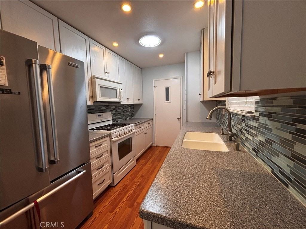 12707 Lazard St - Photo 5 of 14