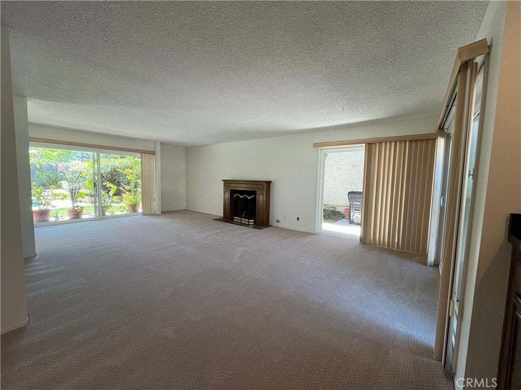 3804 Mainsail Cir - Photo 2 of 25