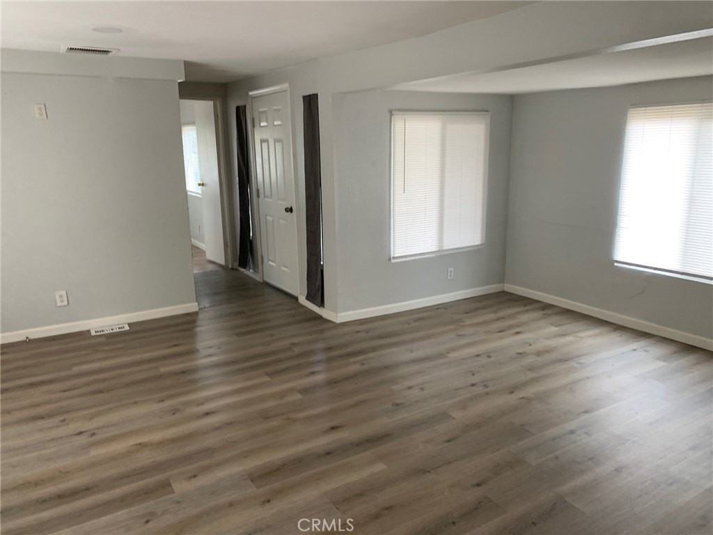 25806 Creag Ave - Photo 5 of 16