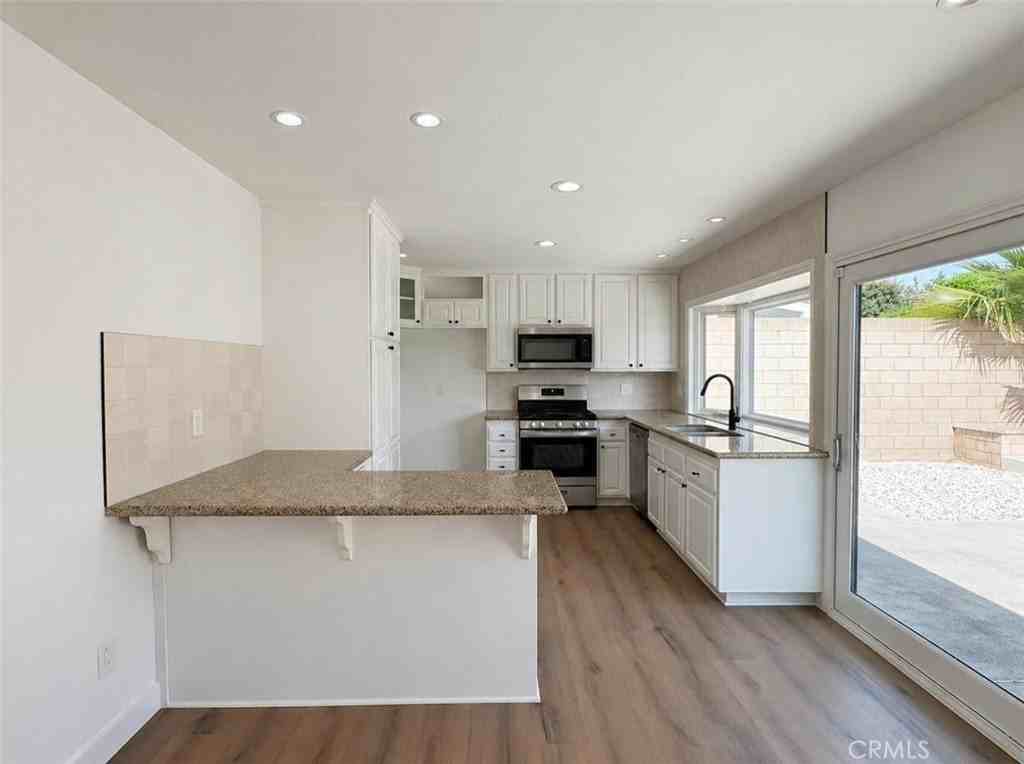 17541 Pine Cir - Photo 6 of 19