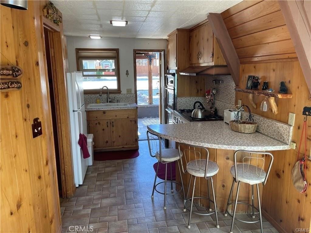 317 E Mountain View Blvd - Photo 4 of 14