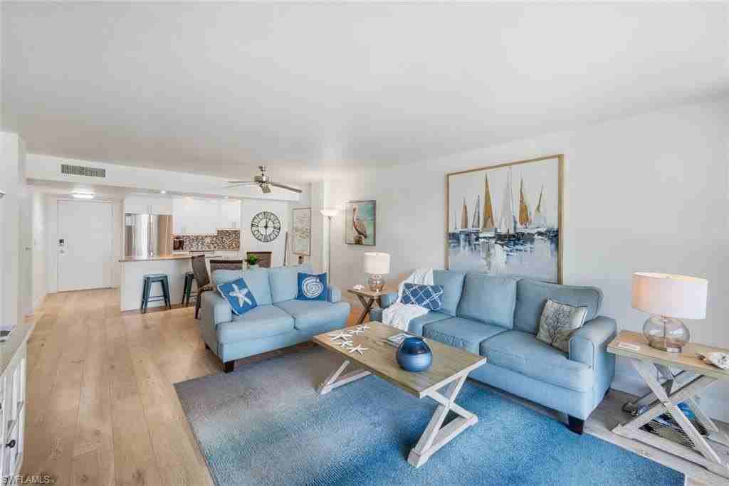 5 Bluebill Ave #208