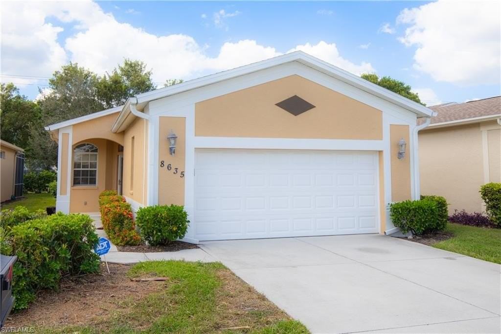 8635 Ibis Cove Cir - Photo 2 of 36