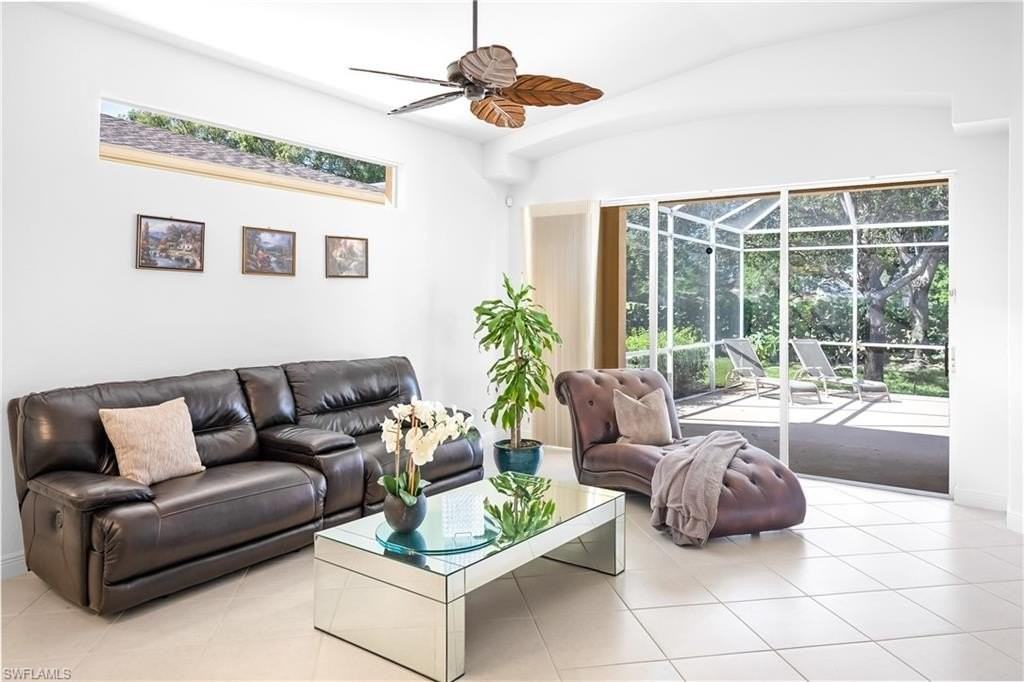 8635 Ibis Cove Cir - Photo 5 of 36