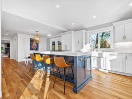 featured image of 25 Falmouth Rd