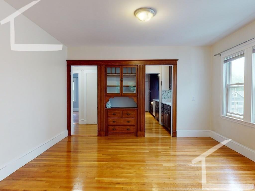 195 Lake St #2 - Photo 4 of 25