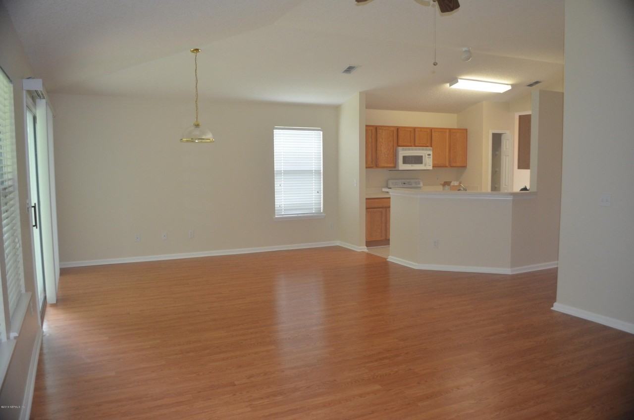 545 Prosperity Lake Dr - Photo 7 of 18