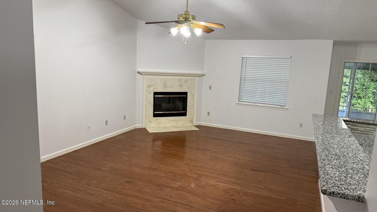 1872 Suwannee River Dr - Photo 2 of 6