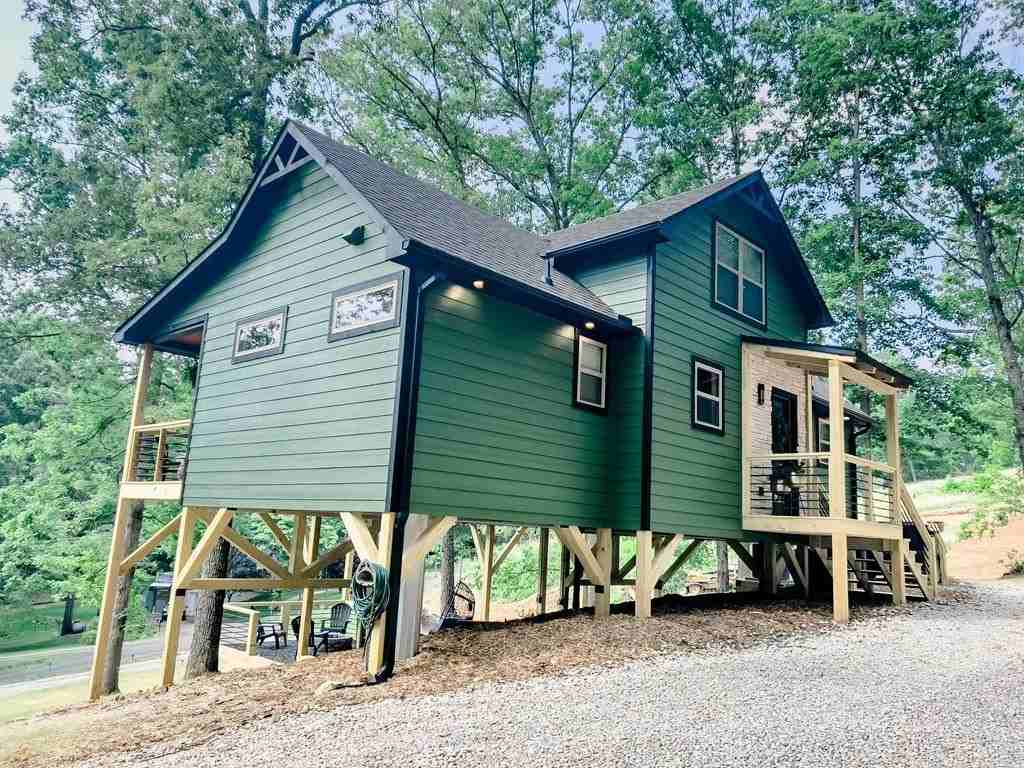 197 Garren Cove Rd - Photo 3 of 50