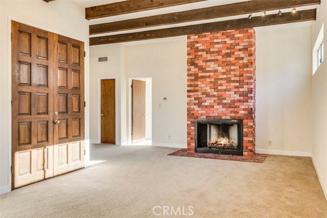 439 Longfellow Ave - Photo 2 of 8